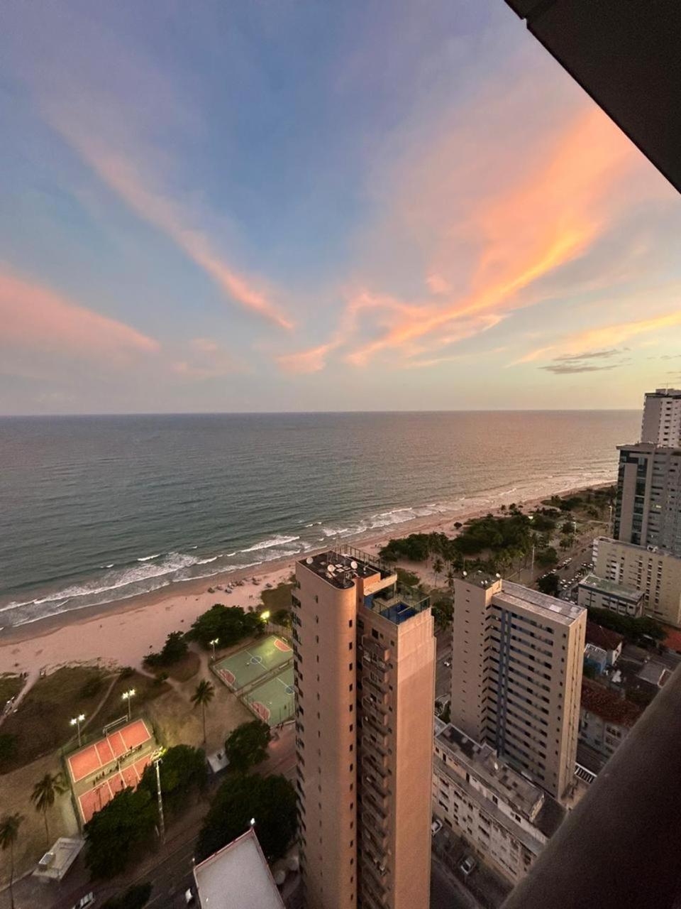 Apartamento Frente Ao Mar Em Boa Viagem 27 Andar *
